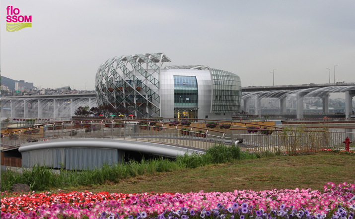 가빛섬 입구에서 바라본 '채빛섬'의 전경